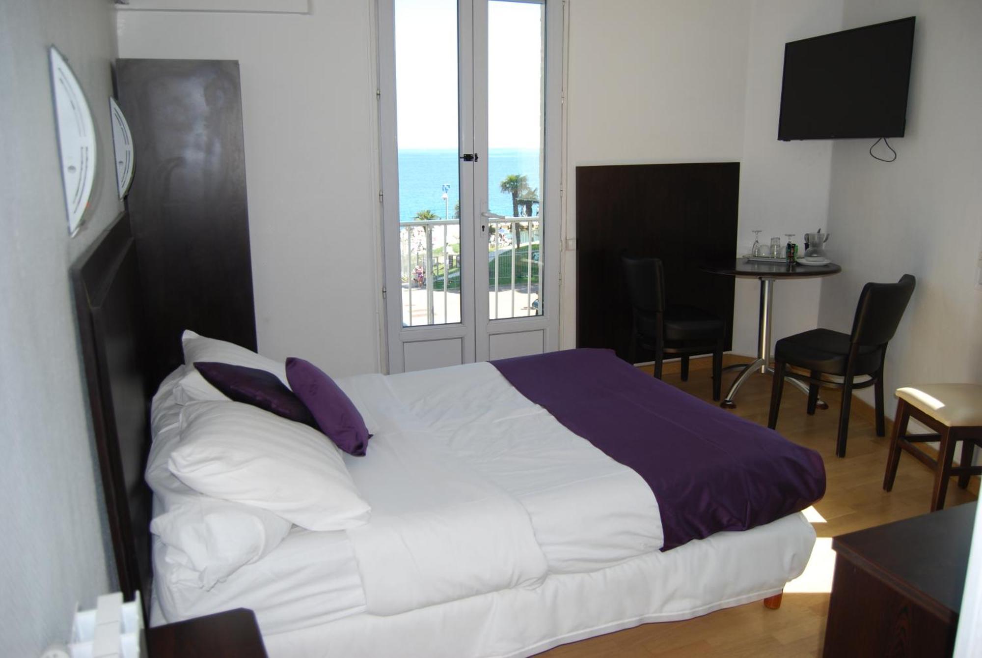 Azur 2*